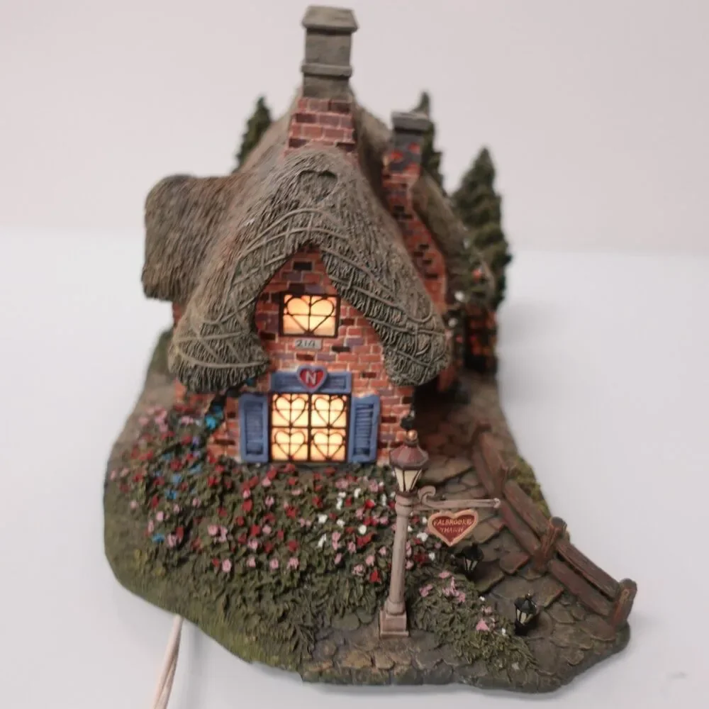 Hawthorne Village Seaside Thomas Kinkade Sweetheart Cottage Lighted COA 79733